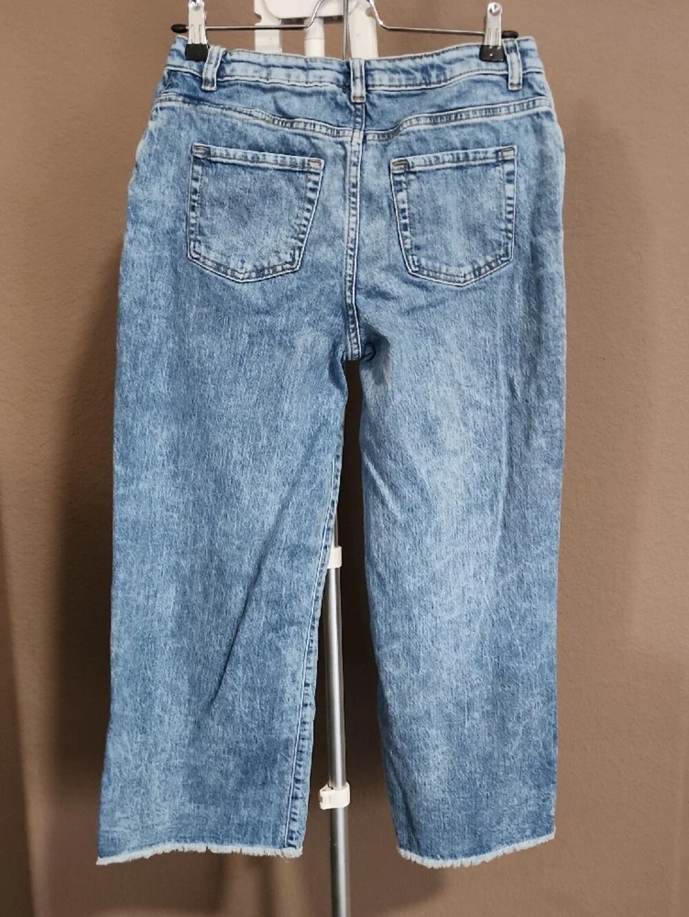 Girl's Cat & Jack Light Blue Embroidered Flower Jeans